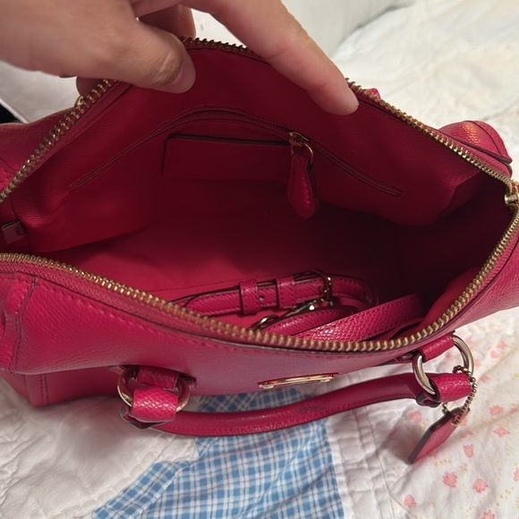 Coach - Picture 4 of 5